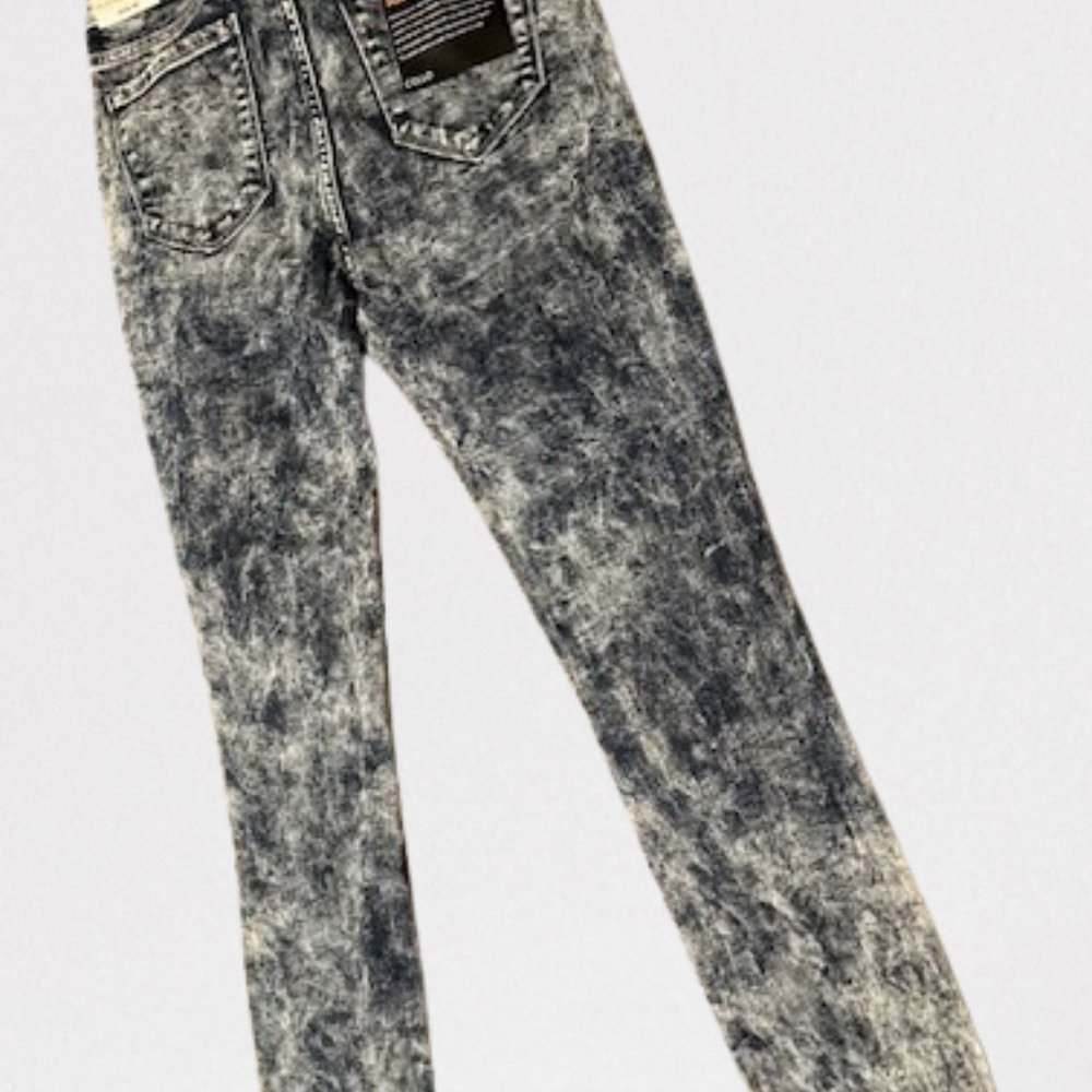 Cello High Waist Distressed Acid Wash Shredded Jeans  (2)  4095   NWT Boutique - Picture 2 of 8